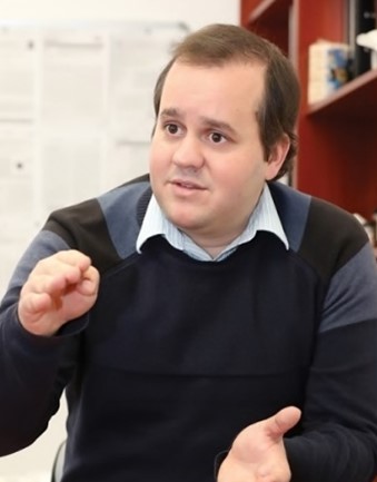 Csaba Janaky